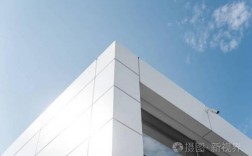 白色建筑的材料（白色建筑的材料有哪些）