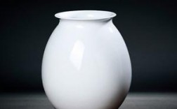 白色陶瓷创意大花瓶（白色陶瓷花瓶批发图片）