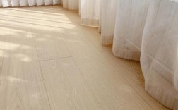 白色实木地板（纯白色木地板）