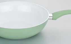 白色陶瓷锅如何清洗（白色的陶瓷锅）
