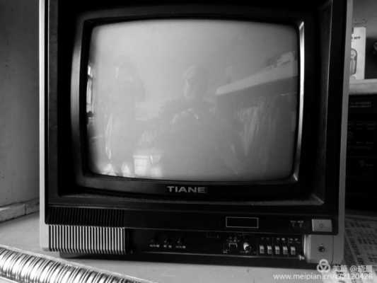 网络电视显示黑白色（网络电视机黑白了怎么调回来）-图3