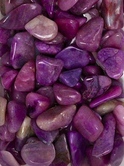 白色紫色石头有哪些（白色紫色石头有哪些种类）-图3