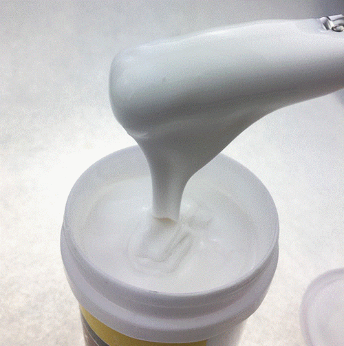 白色乳胶和胶水（白色乳胶可以兑水吗）-图1
