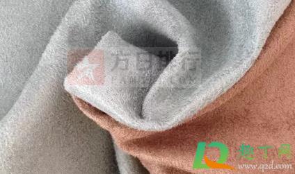 鹿皮绒白色裤子清洗（鹿皮绒面的衣服怎么清洗）-图3