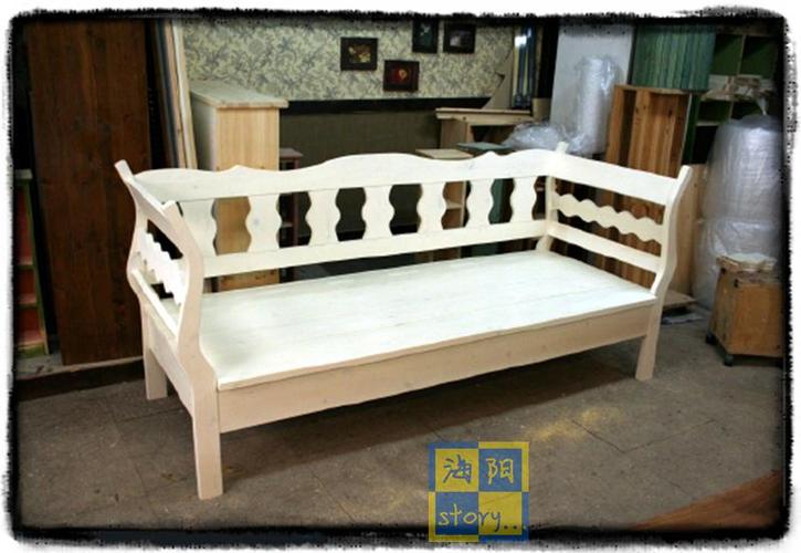 白色木头沙发图片（白色木头床图片）-图3