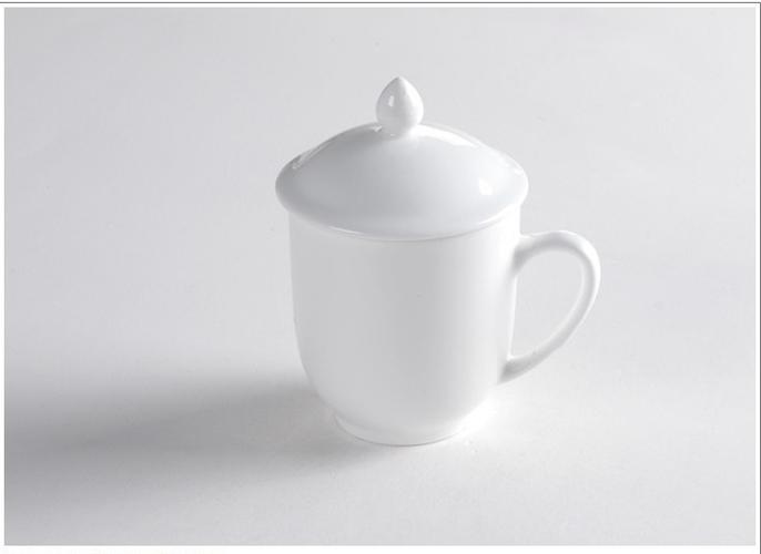 白色茶杯怎么洗干净（白色的茶杯）-图3