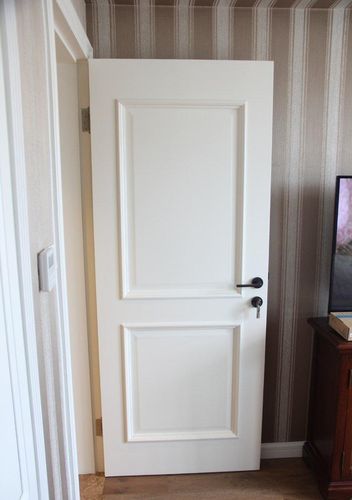 门用白色还是深色（装白色的门还是深色门）-图2