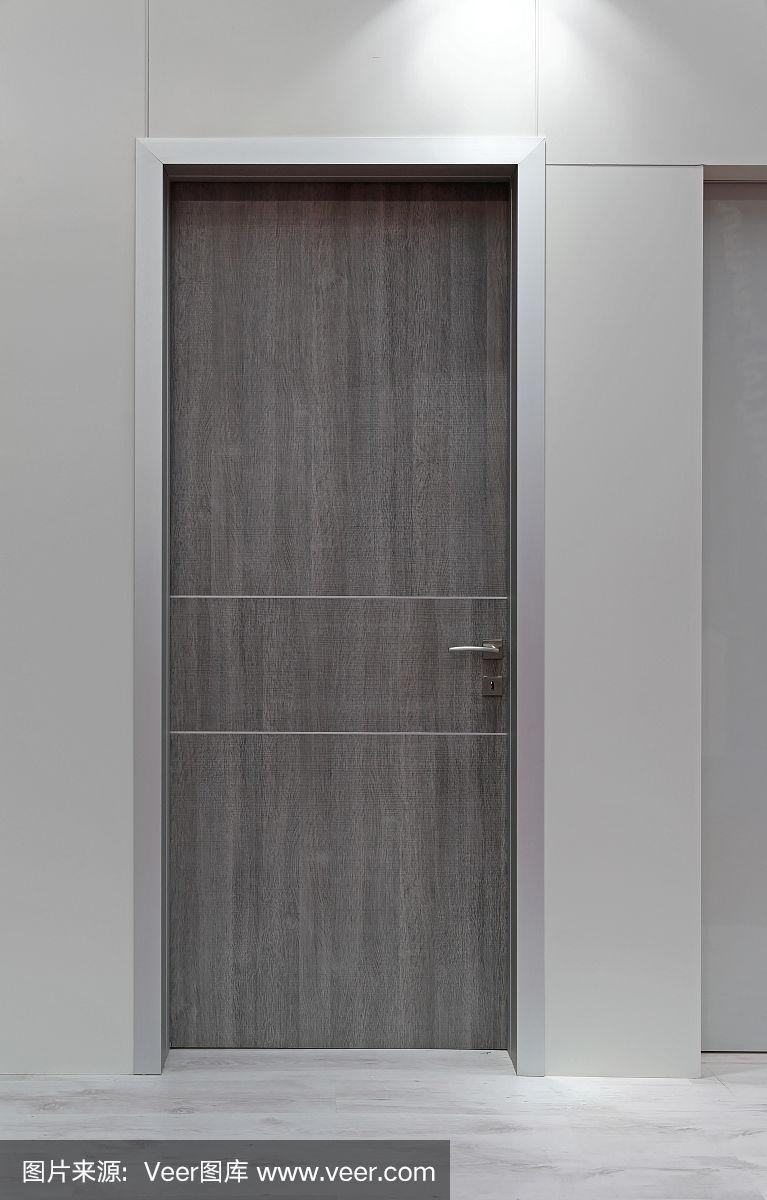 灰白色房间门（灰白色门装修效果图）-图2