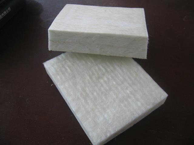 白色无甲醛玻璃棉（白色玻璃棉板）-图1