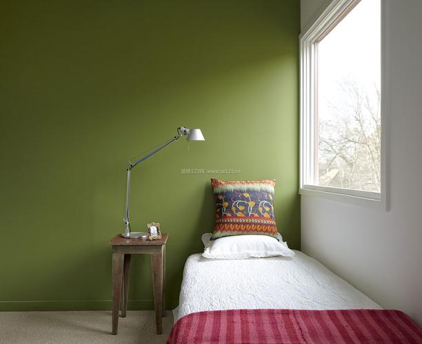 绿白色卧室（绿色卧室壁纸）-图1